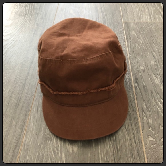 Brown Button Accent Baker Boy Hat - Picture 2 of 6